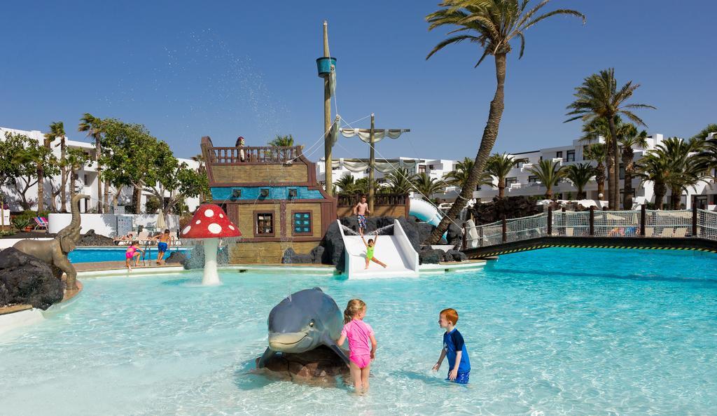 H10 Suites Lanzarote Gardens Коста Тегисе Екстериор снимка