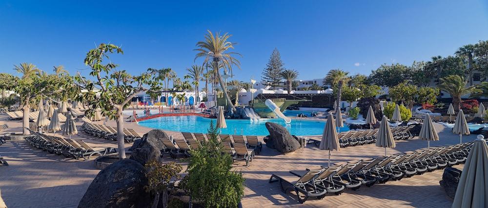 H10 Suites Lanzarote Gardens Коста Тегисе Екстериор снимка