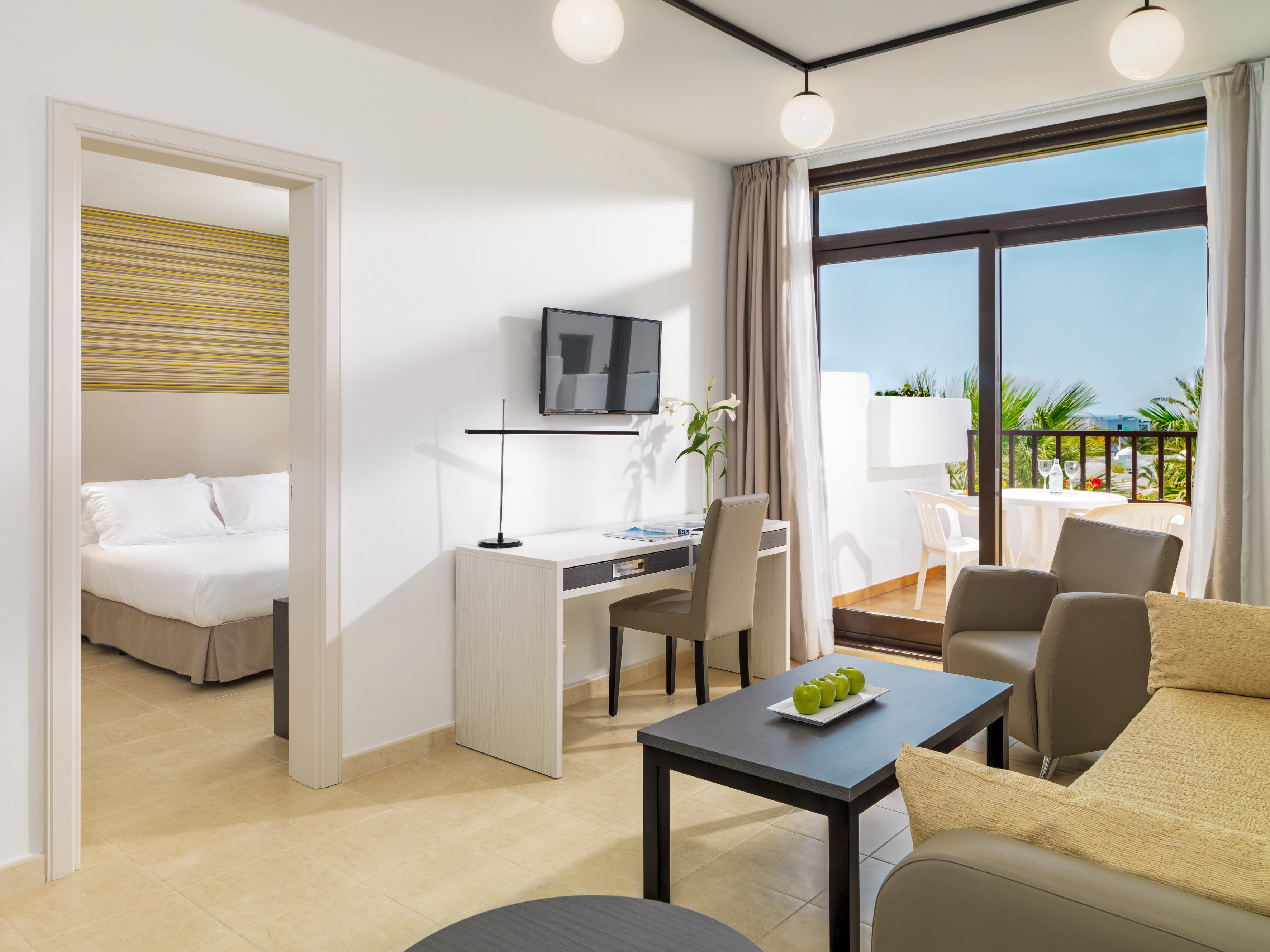 H10 Suites Lanzarote Gardens Коста Тегисе Екстериор снимка