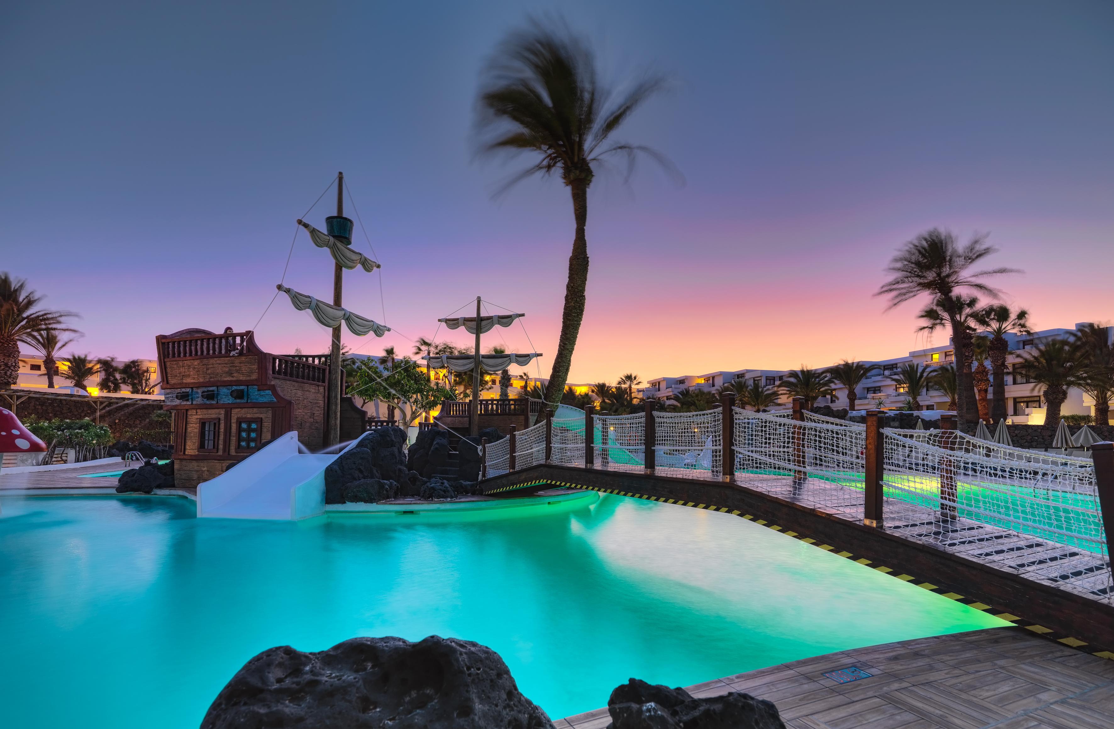 H10 Suites Lanzarote Gardens Коста Тегисе Екстериор снимка
