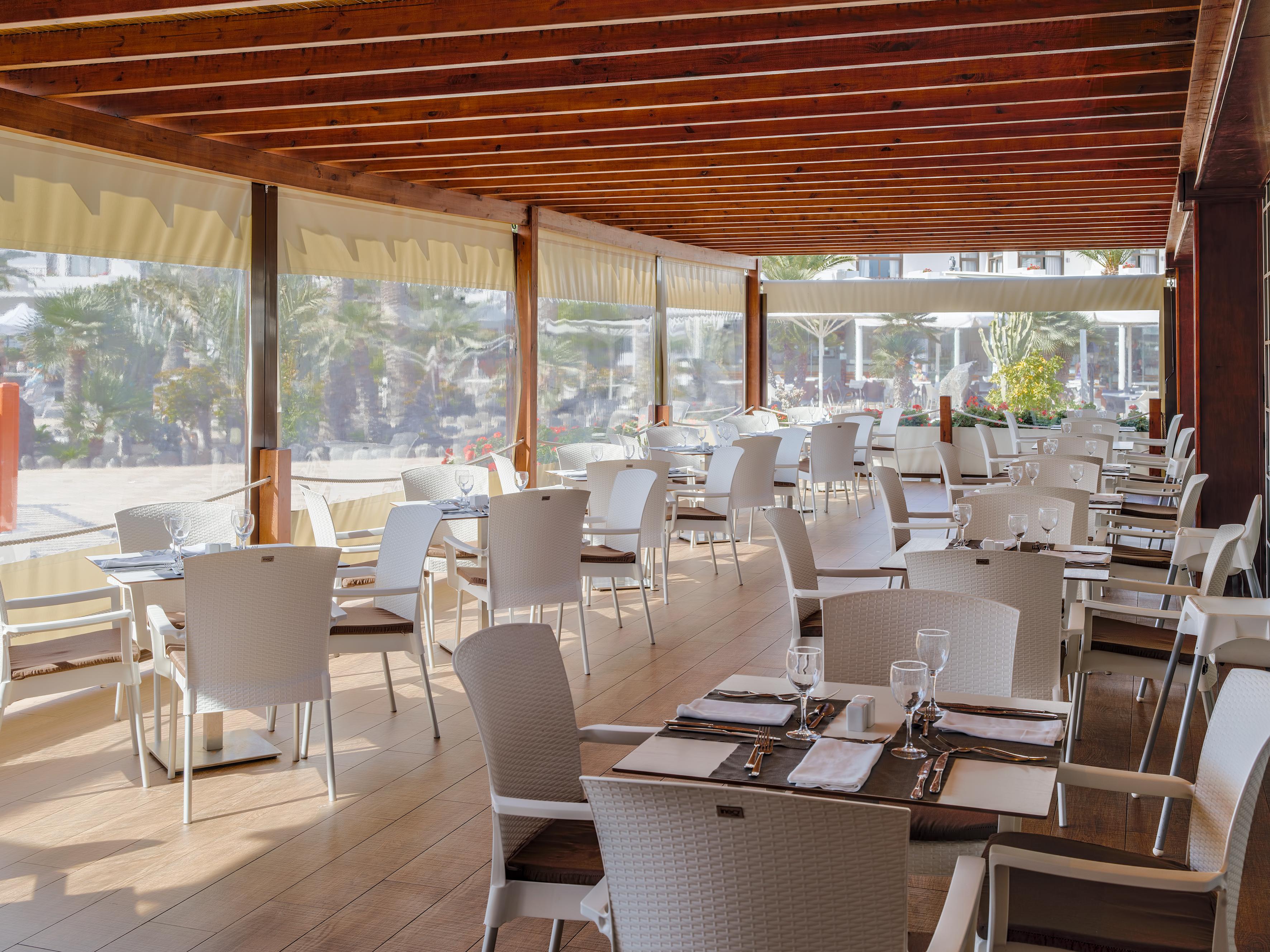 H10 Suites Lanzarote Gardens Коста Тегисе Екстериор снимка