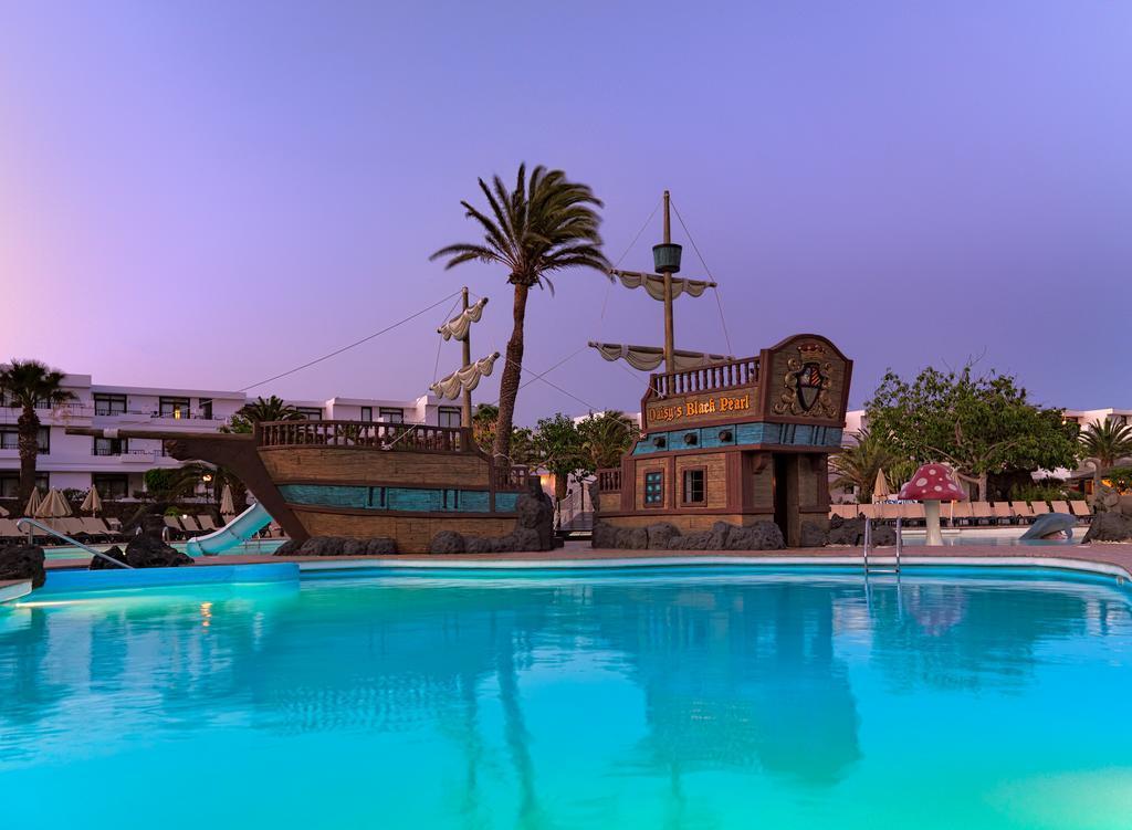 H10 Suites Lanzarote Gardens Коста Тегисе Екстериор снимка